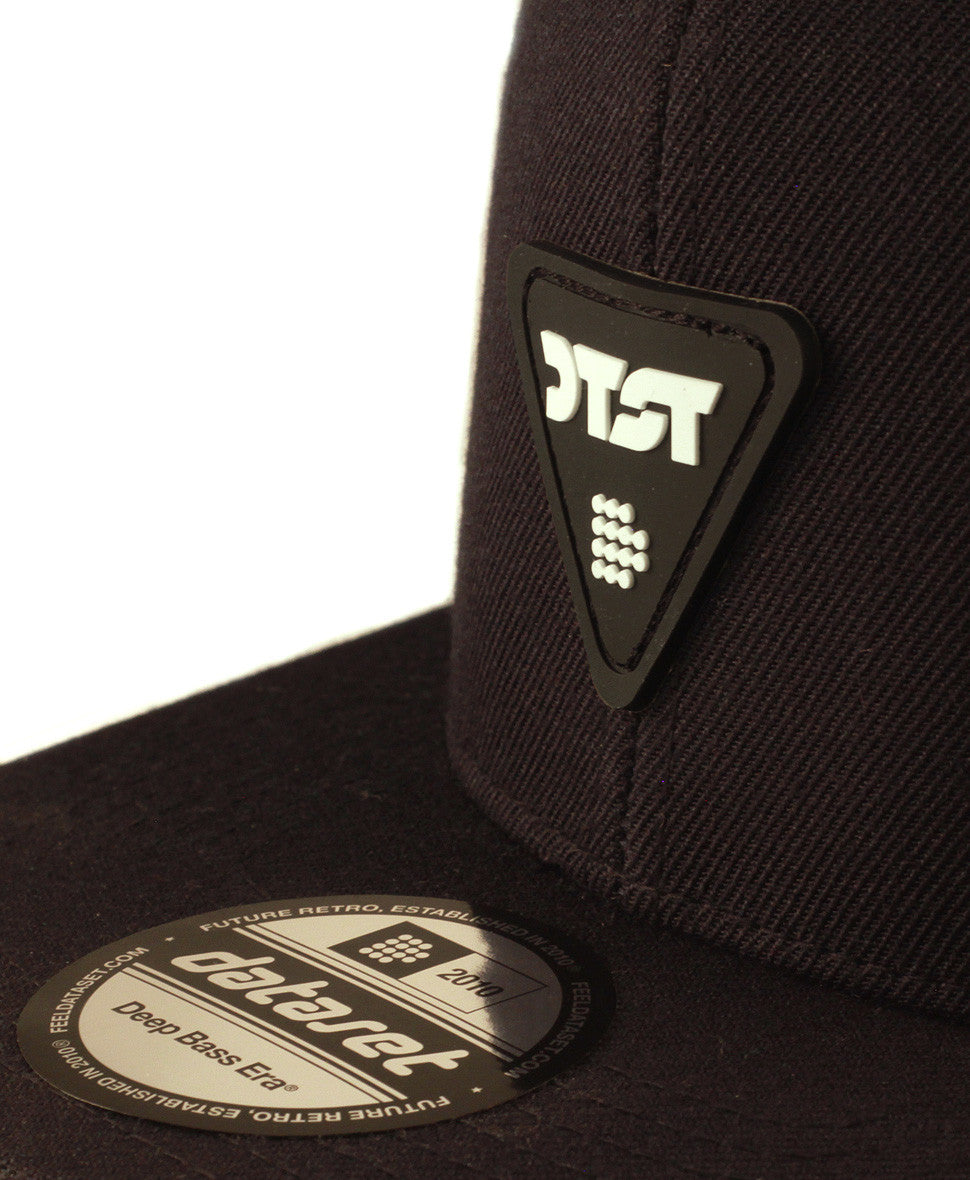 Low Logo Snapback | Navy